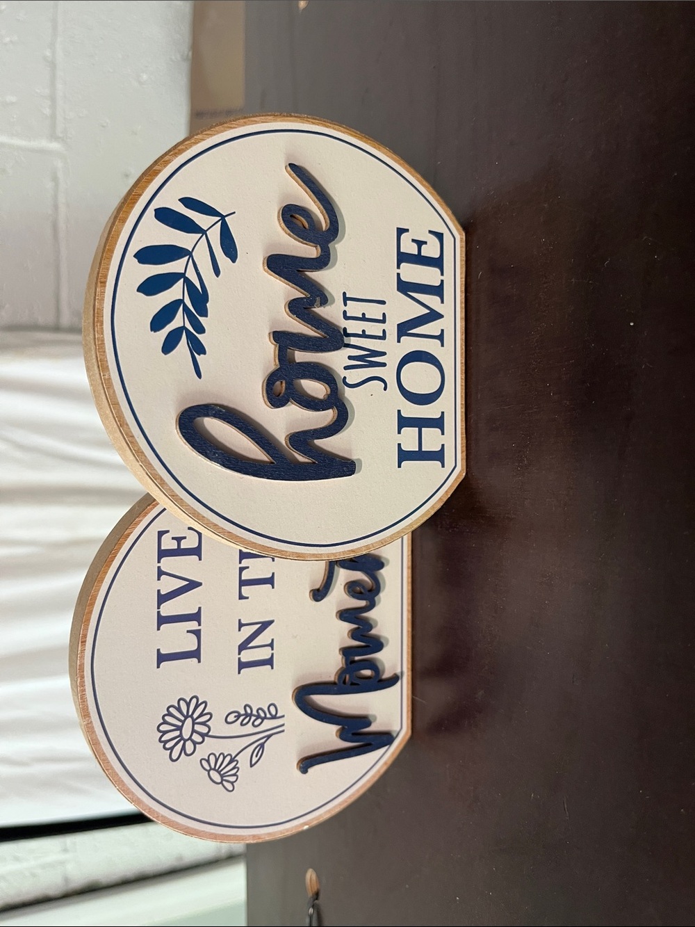 Live in the Moment & Home Sweet Home Round Signs - Picture 4 of 4